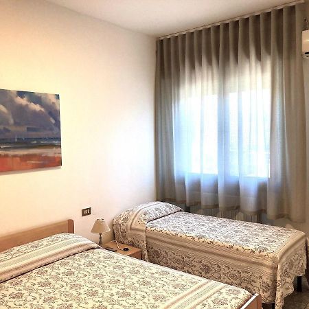 Zzznon Attivo Ex Dl5 E Dl6 Apartman Lido di Jesolo Kültér fotó