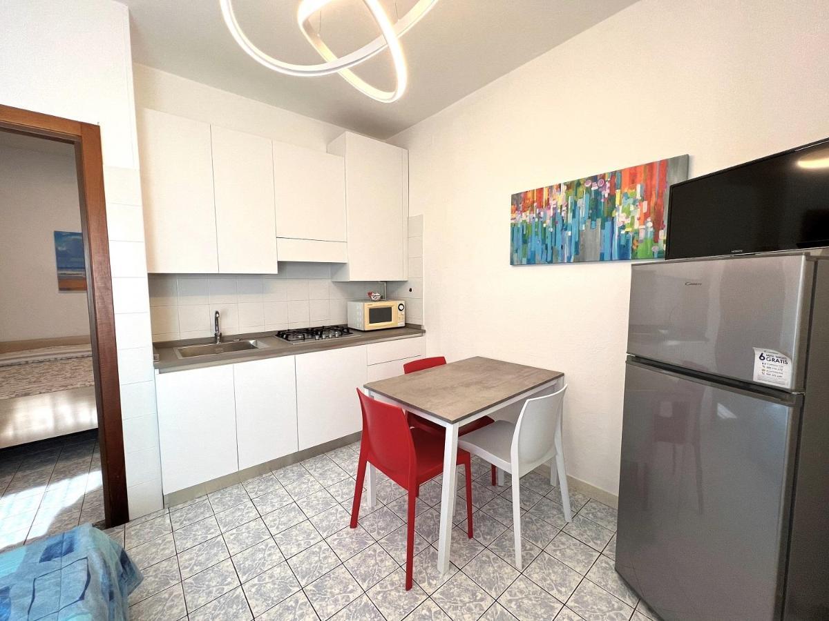 Zzznon Attivo Ex Dl5 E Dl6 Apartman Lido di Jesolo Kültér fotó