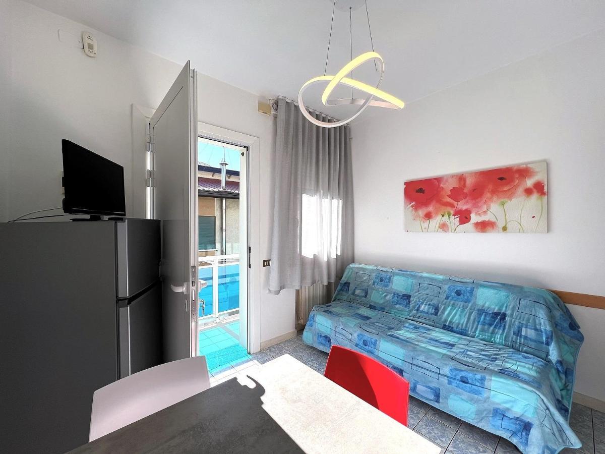 Zzznon Attivo Ex Dl5 E Dl6 Apartman Lido di Jesolo Kültér fotó