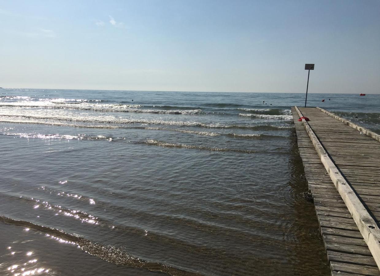 Zzznon Attivo Ex Dl5 E Dl6 Apartman Lido di Jesolo Kültér fotó